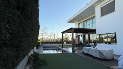 For Rent Elegant four-Bedroom Bespoke Residence in Agios Athanasios below the highway within walking distance to all amenities and easy access to schools.