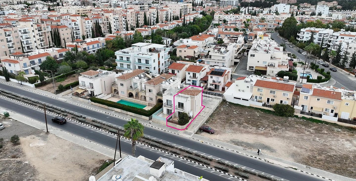 Paphos Semi-Detached two-Bed Home with Pool & Courtyard – Ideal Location, for sale