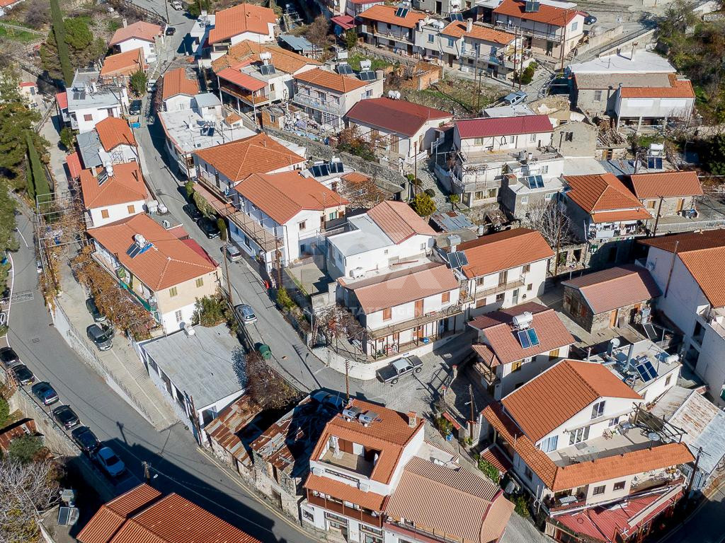 For Sale Upper Floor House with Semi-Basement in Agros, Limassol