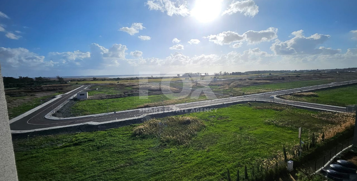 Modern Two Bedroom Apartment for sale in Tserkezoi Tsiftlikoudia- Private ROOF GARDEN