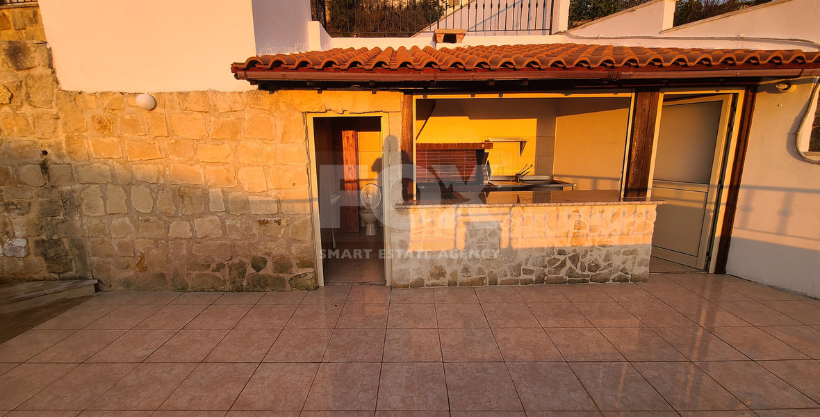 Luxury Detached four Bedroom House with unobstructed sea views and private swimming pool located in Tsada, Pafos for sale.