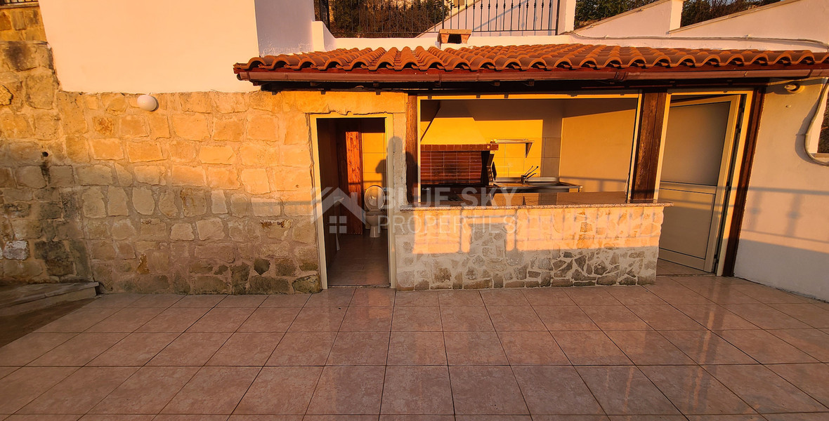 Luxury Detached four Bedroom House with unobstructed sea views and private swimming pool located in Tsada, Pafos for sale.