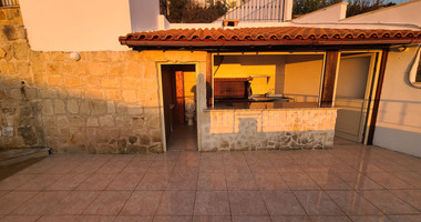 Luxury Detached four Bedroom House with unobstructed sea views and private swimming pool located in Tsada, Pafos for sale.