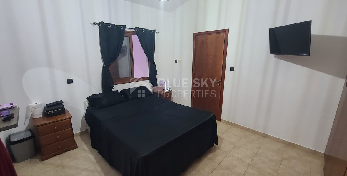 Luxury Detached four Bedroom House with unobstructed sea views and private swimming pool located in Tsada, Pafos for sale.