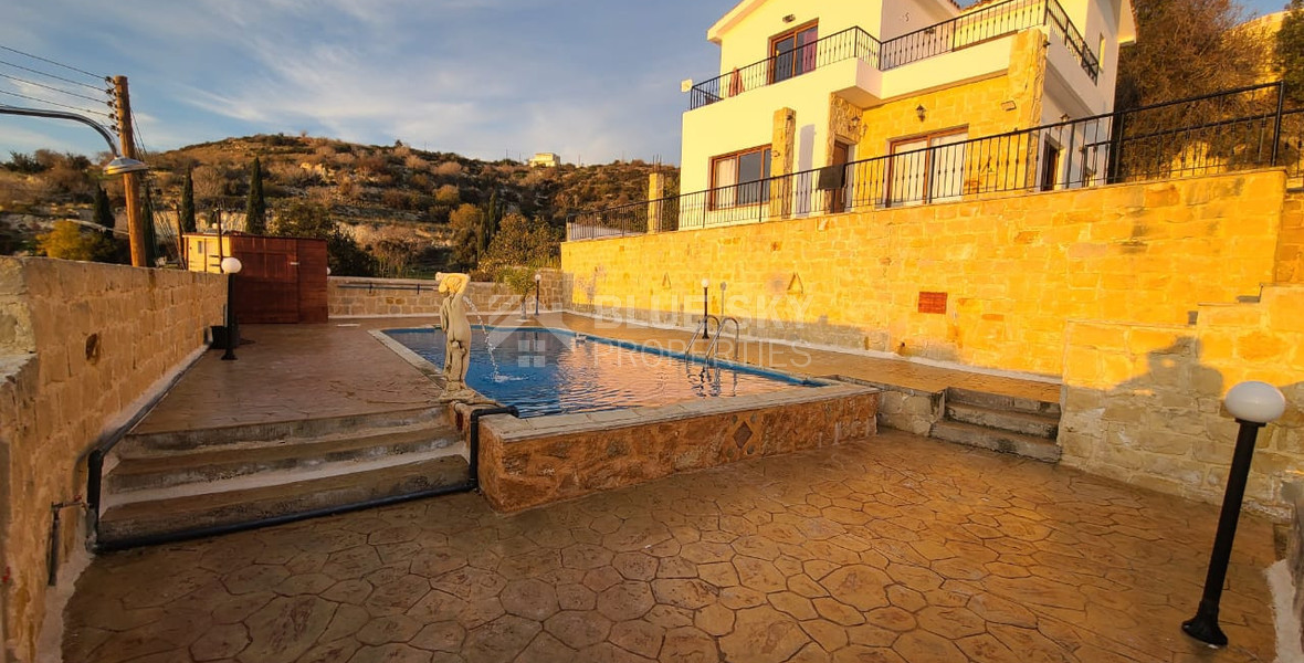 Luxury Detached four Bedroom House with unobstructed sea views and private swimming pool located in Tsada, Pafos for sale.