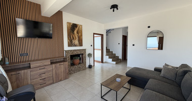 Luxury Detached four Bedroom House with unobstructed sea views and private swimming pool located in Tsada, Pafos for sale.