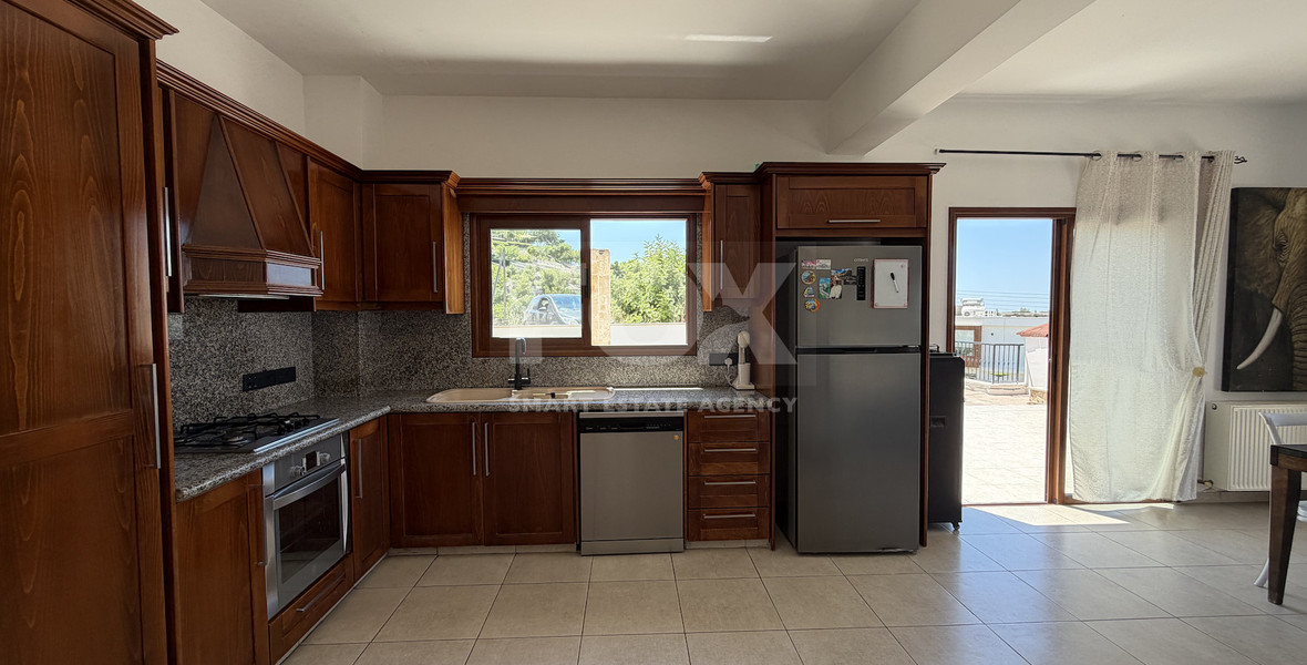 Luxury Detached four Bedroom House with unobstructed sea views and private swimming pool located in Tsada, Pafos for sale.