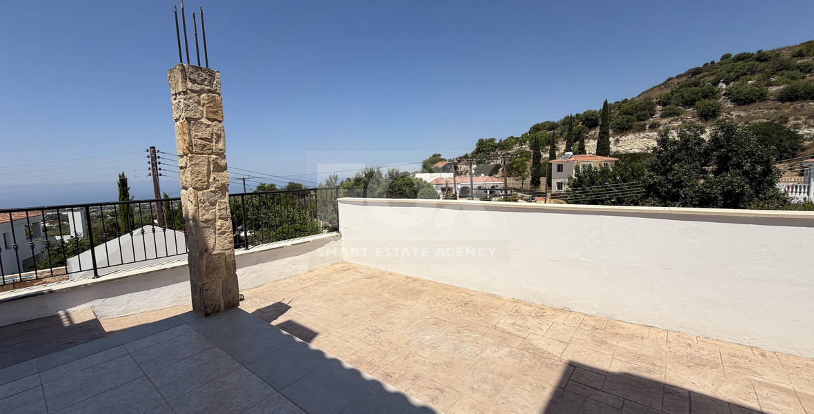 Luxury Detached four Bedroom House with unobstructed sea views and private swimming pool located in Tsada, Pafos for sale.