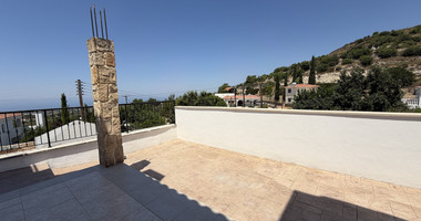 Luxury Detached four Bedroom House with unobstructed sea views and private swimming pool located in Tsada, Pafos for sale.