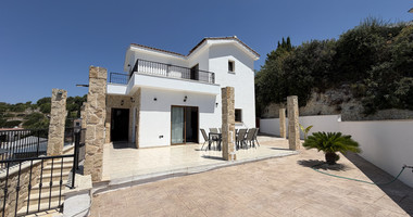 Luxury Detached four Bedroom House with unobstructed sea views and private swimming pool located in Tsada, Pafos for sale.