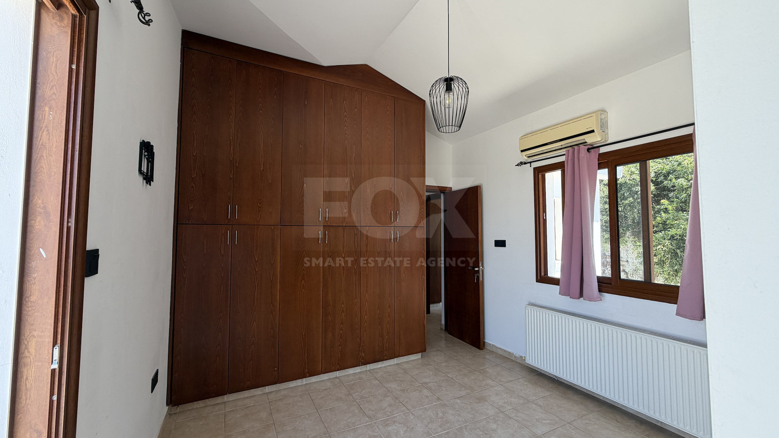 Luxury Detached four Bedroom House with unobstructed sea views and private swimming pool located in Tsada, Pafos for sale.