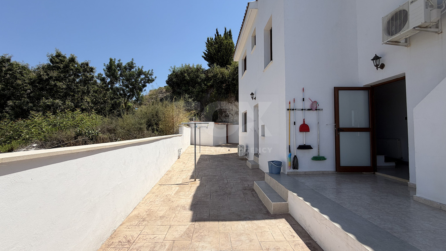 Luxury Detached four Bedroom House with unobstructed sea views and private swimming pool located in Tsada, Pafos for sale.