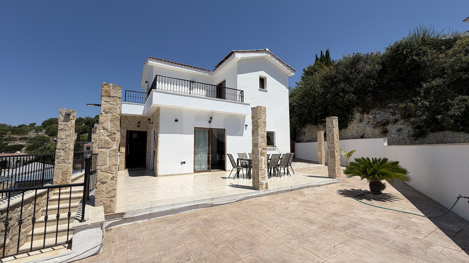 Luxury Detached four Bedroom House with unobstructed sea views and private swimming pool located in Tsada, Pafos for sale.