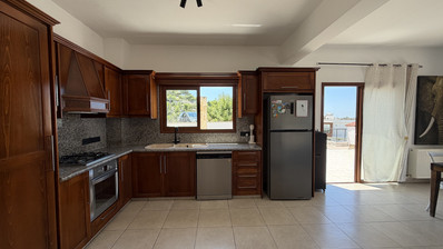Luxury Detached four Bedroom House with unobstructed sea views and private swimming pool located in Tsada, Pafos for sale.
