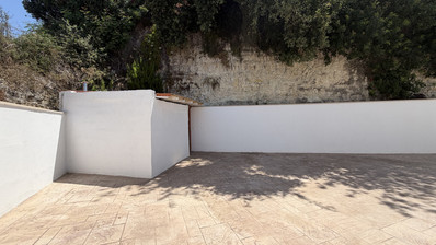Luxury Detached four Bedroom House with unobstructed sea views and private swimming pool located in Tsada, Pafos for sale.