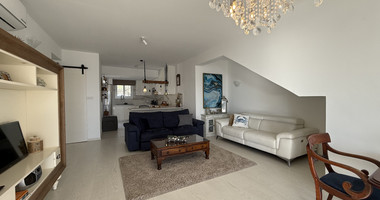 Rent: Renovated, fully furnished two bedroom ground floor apartment in the Amathusia area of Limassol, offering panoramic sea views.