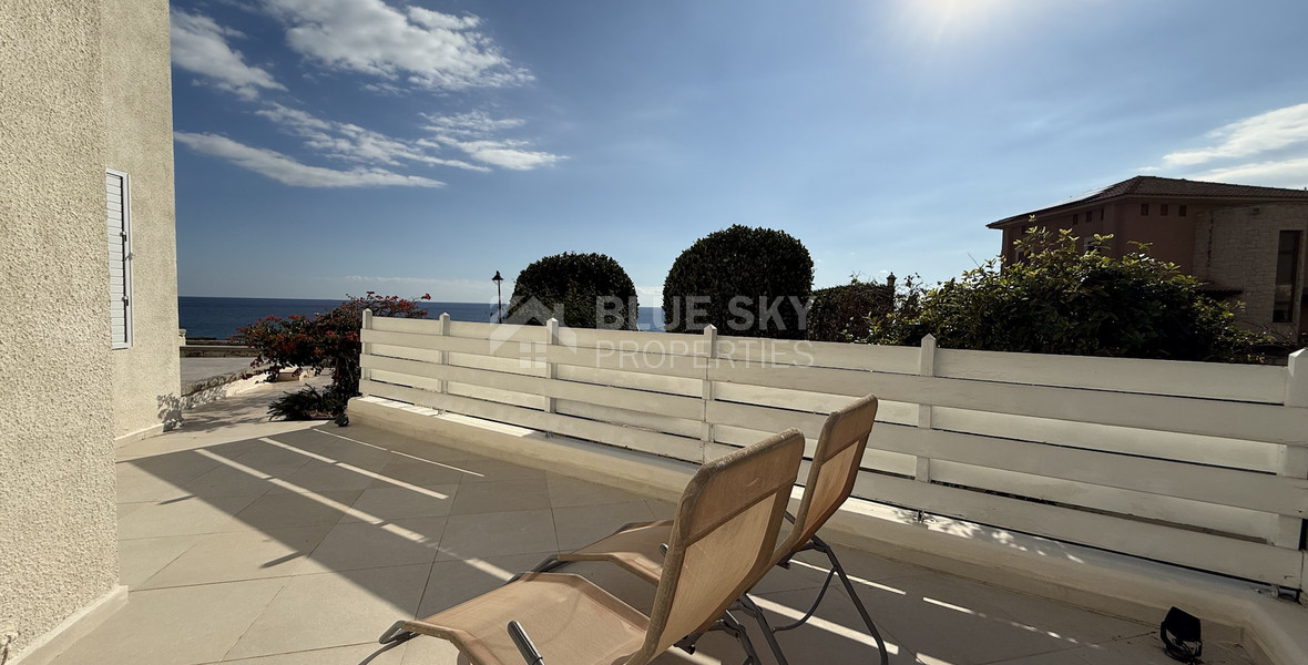 Rent: Renovated, fully furnished two bedroom ground floor apartment in the Amathusia area of Limassol, offering panoramic sea views.