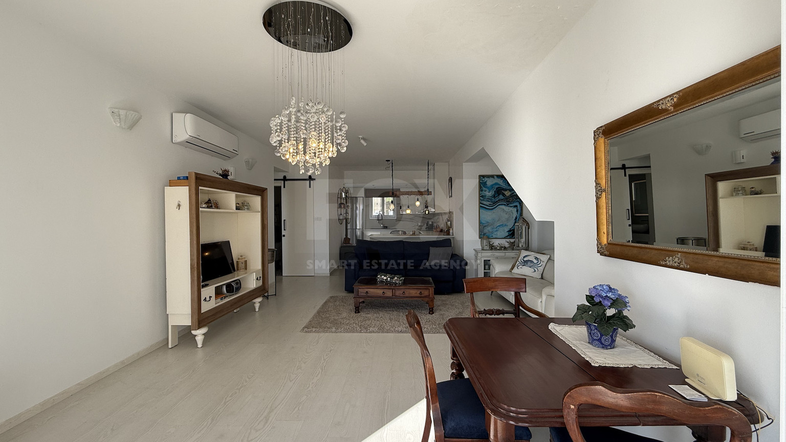 Rent: Renovated, fully furnished two bedroom ground floor apartment in the Amathusia area of Limassol, offering panoramic sea views.