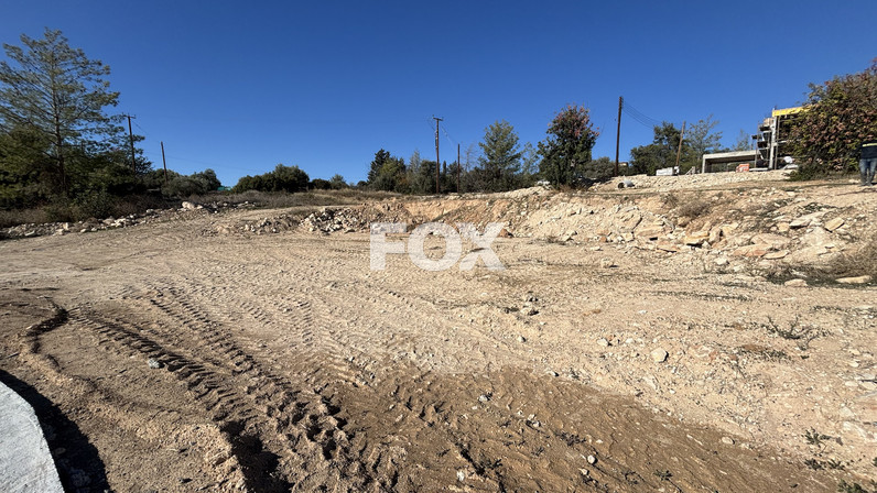 Plot of land for sale 1000 m² in Souni-Zanakia, Limassol, Cyprus