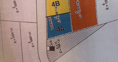 Large Building Plot for Sale in Souni-Zanakia