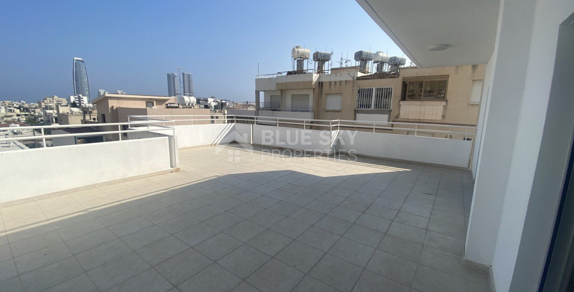 Three Bedroom Penthouse for Rent In Mesa Gitonia Limassol