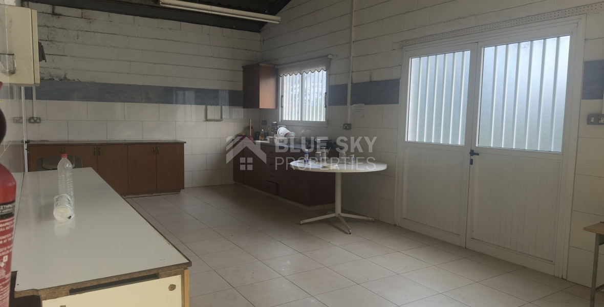 RENT: WAREHOUSE 1,000SQM ON A PLOT OF 4,000 IN THE INDUSTRIAL AGREA OF AGIOS SYLAS