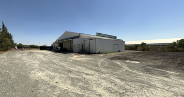 FOR RENT SPACIOUS 850 m2 WAREHOUSE ON A 2,500 m2 PLOT IN THE INDUSTRIAL AREA OF YPSONAS