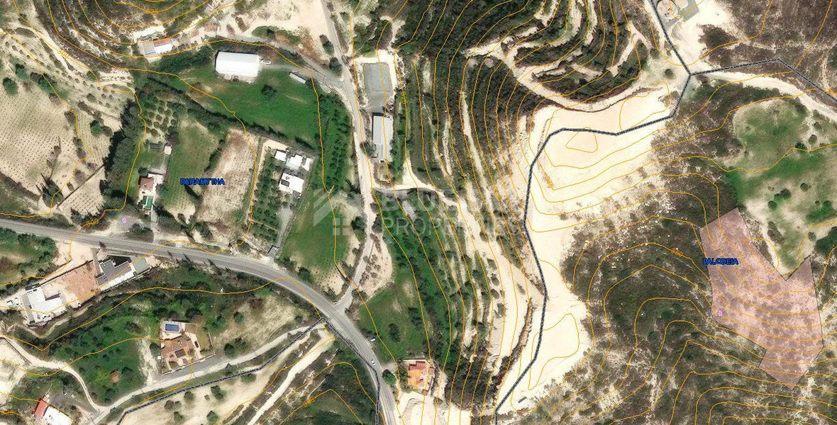 Plot for Sale  in Paramytha