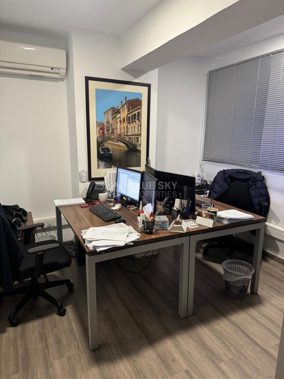 Office for Rent 250m2 in Agia Zoni