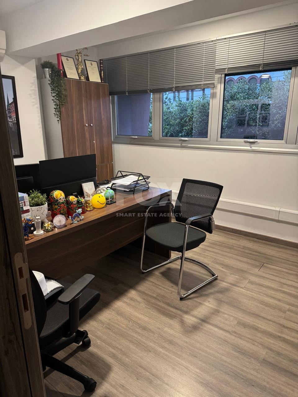 Office for Rent 250m2 in Agia Zoni