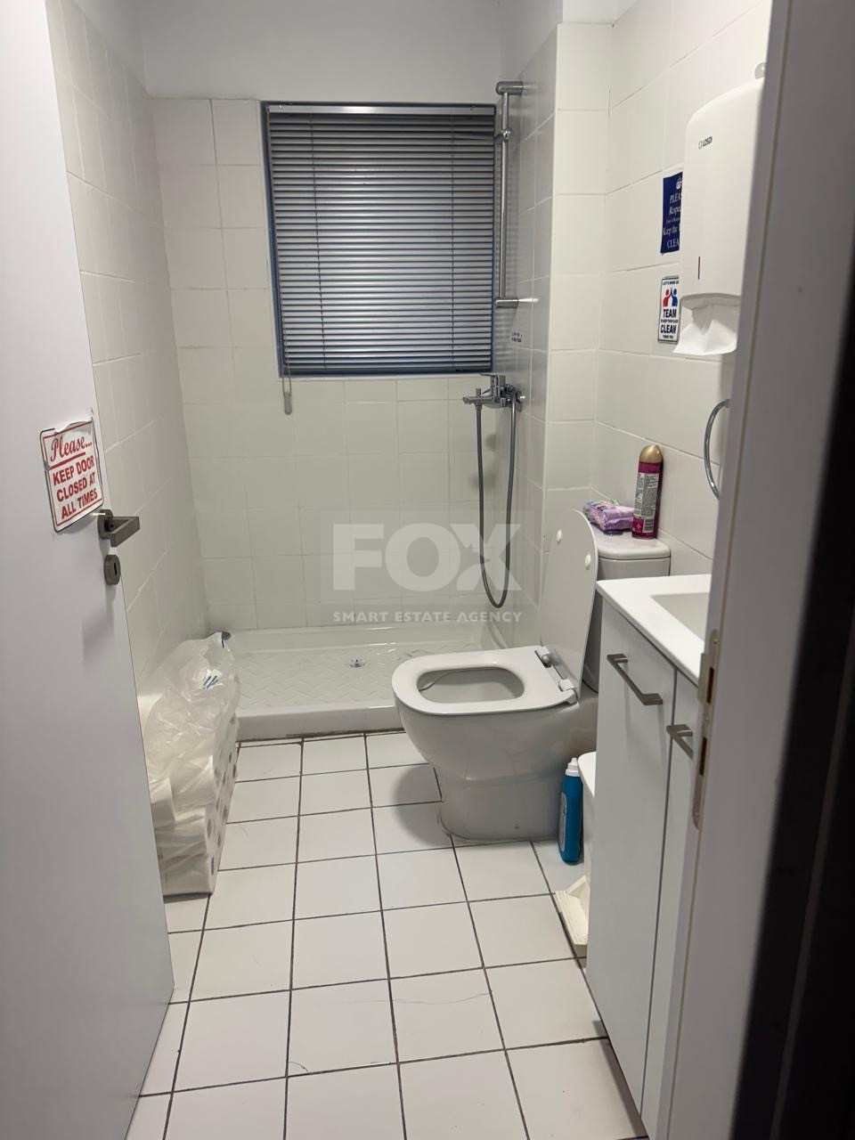 Office for Rent 250m2 in Agia Zoni