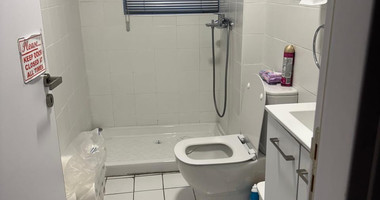 Office for Rent 250m2 in Agia Zoni