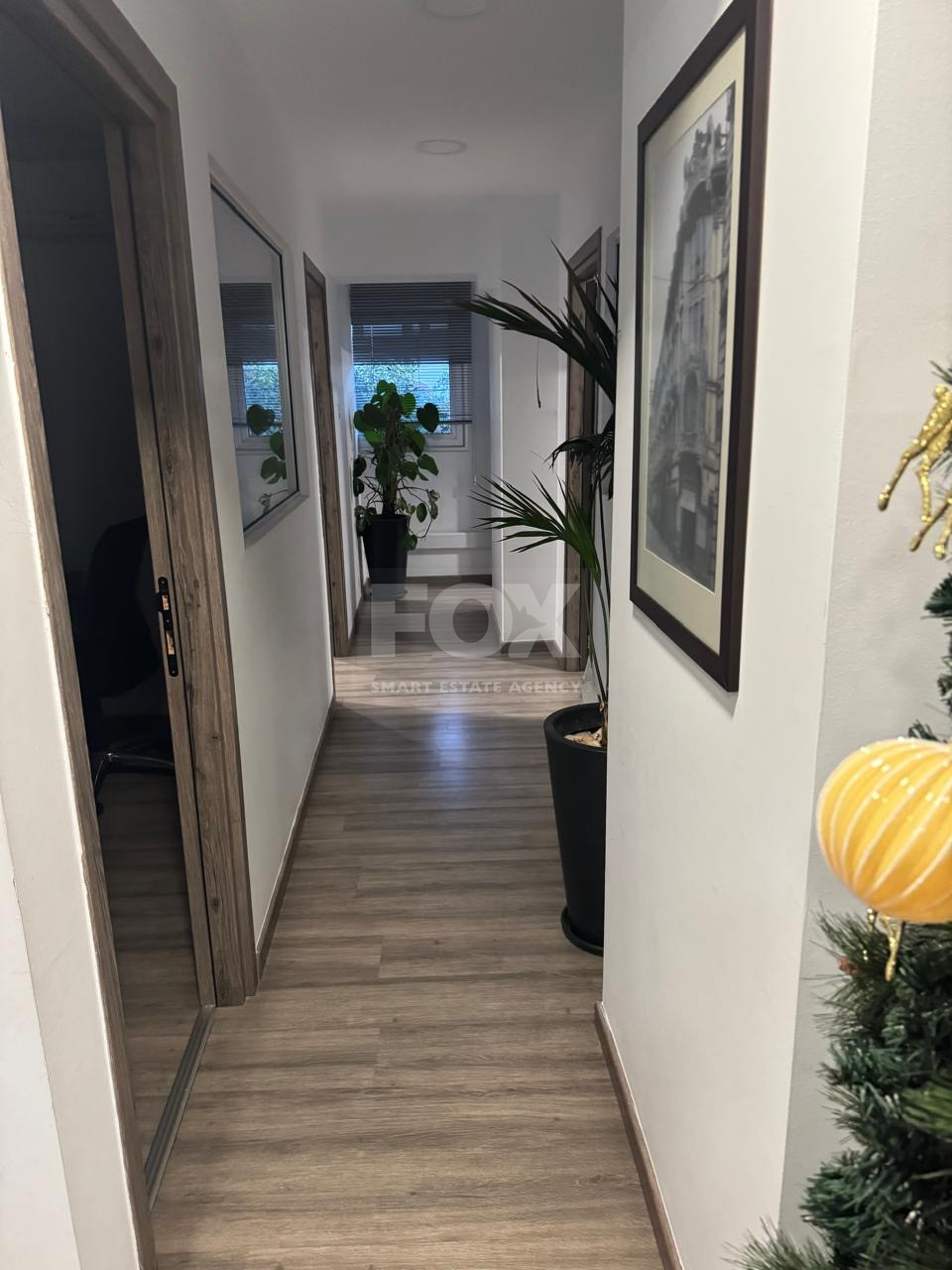 Office for Rent 250m2 in Agia Zoni