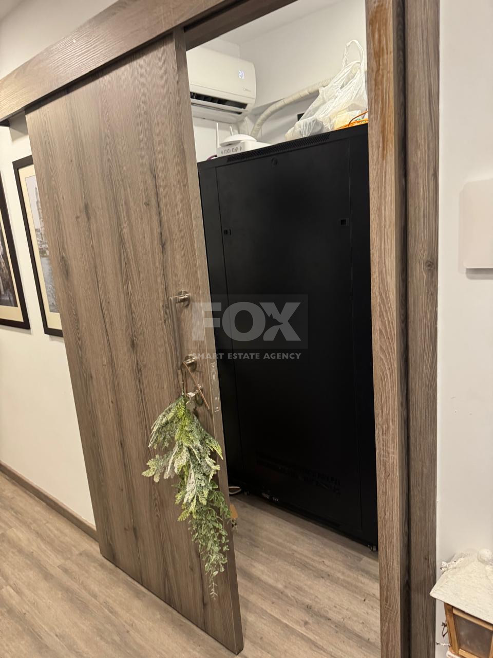 Office for Rent 250m2 in Agia Zoni