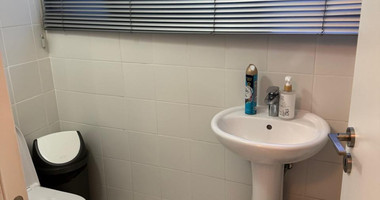 Office for Rent 250m2 in Agia Zoni