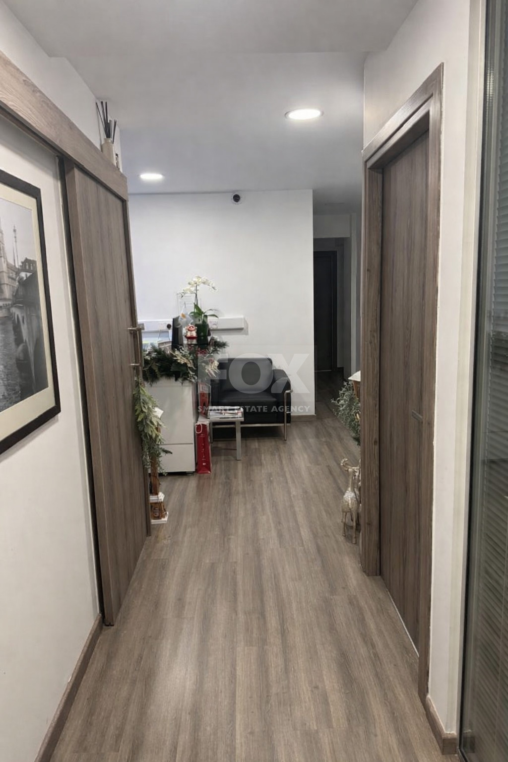 Office for Rent 250m2 in Agia Zoni