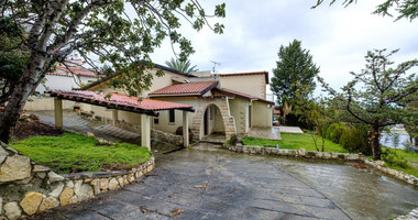 Three bedroom house in Tala  Community , in Paphos