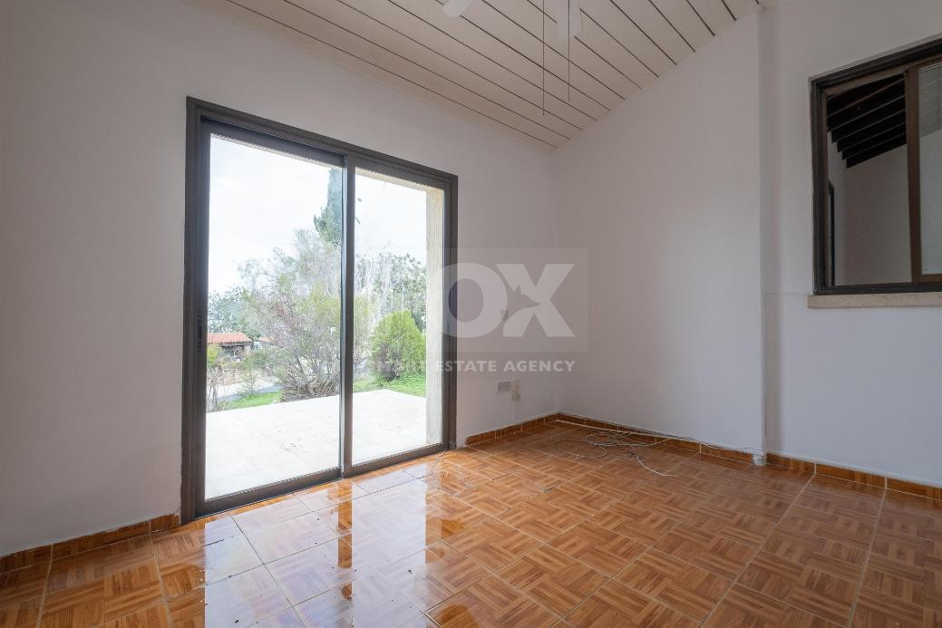 Three bedroom house in Tala  Community , in Paphos