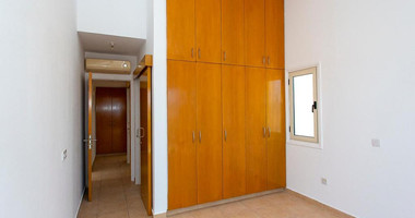 Two-Bedroom Ground Floor Apartment with Yard and Sea View in Chloraka, Paphos