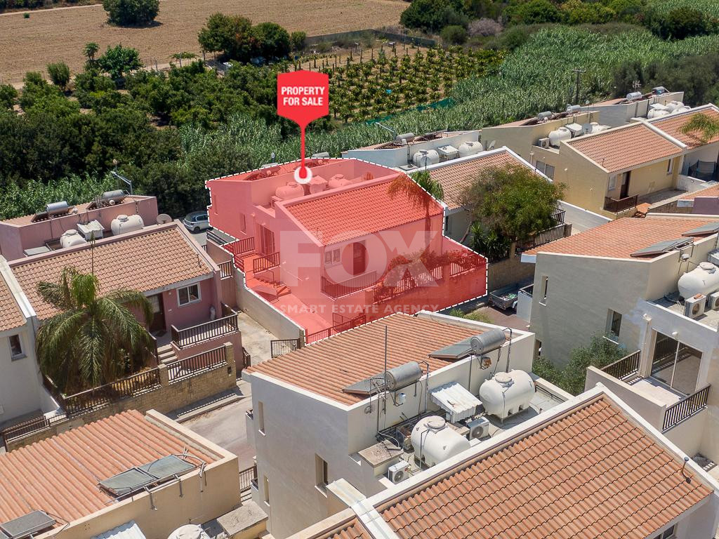 Two-Bedroom Ground Floor Apartment with Yard and Sea View in Chloraka, Paphos