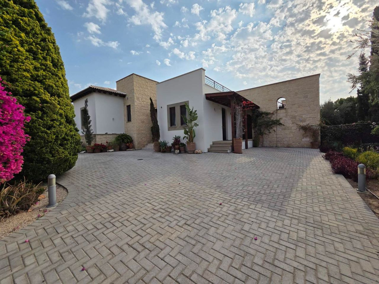 3 bedroom house 200 m² Kouklia, Cyprus