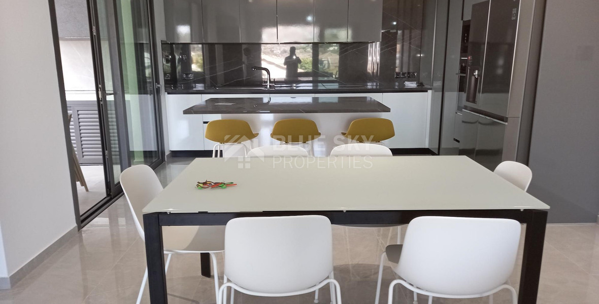 Four bedroom full floor apartment for rent, Agios Athanasios