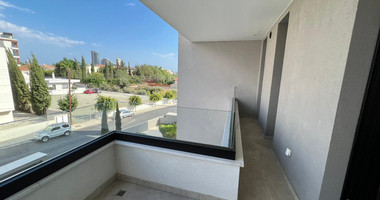 Luxurious Three Bedroom Apartment for rent in Germasogeia with Three Bathrooms and Pool