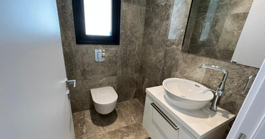 Luxurious Three Bedroom Apartment for rent in Germasogeia with Three Bathrooms and Pool