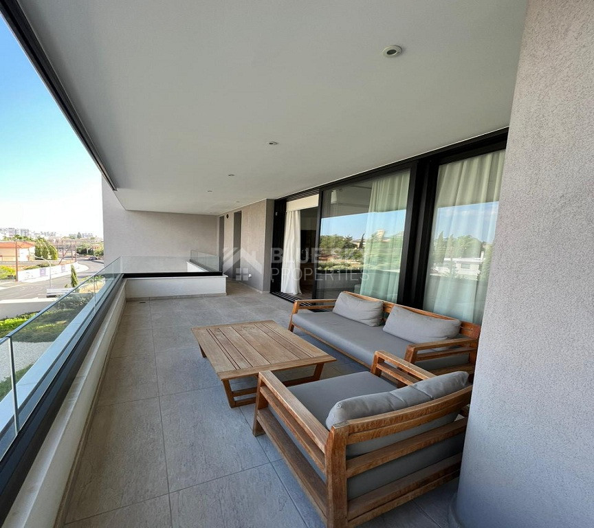 Luxurious Three Bedroom Apartment for rent in Germasogeia with Three Bathrooms and Pool