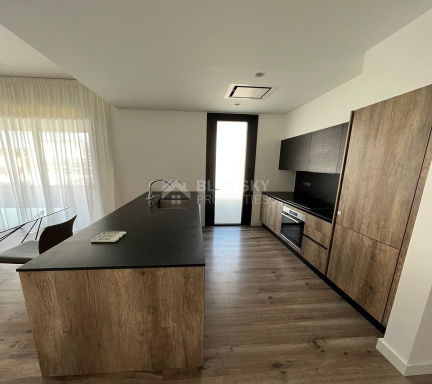 Luxurious Three Bedroom Apartment for rent in Germasogeia with Three Bathrooms and Pool