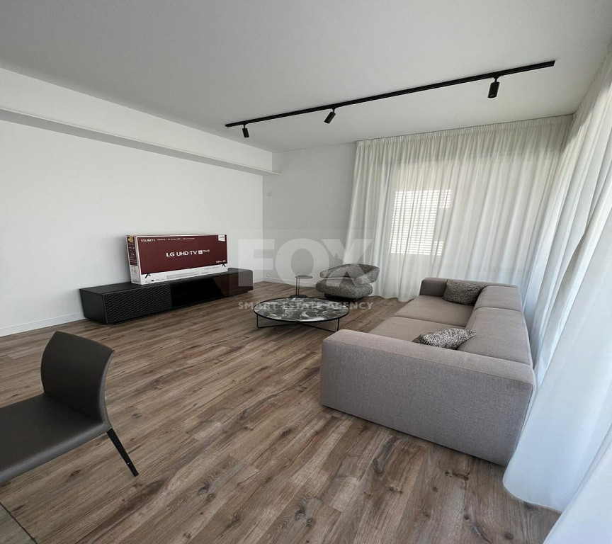 Luxurious Three Bedroom Apartment for rent in Germasogeia with Three Bathrooms and Pool