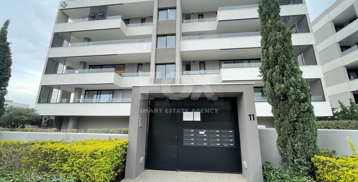 Luxurious Three Bedroom Apartment for rent in Germasogeia with Three Bathrooms and Pool