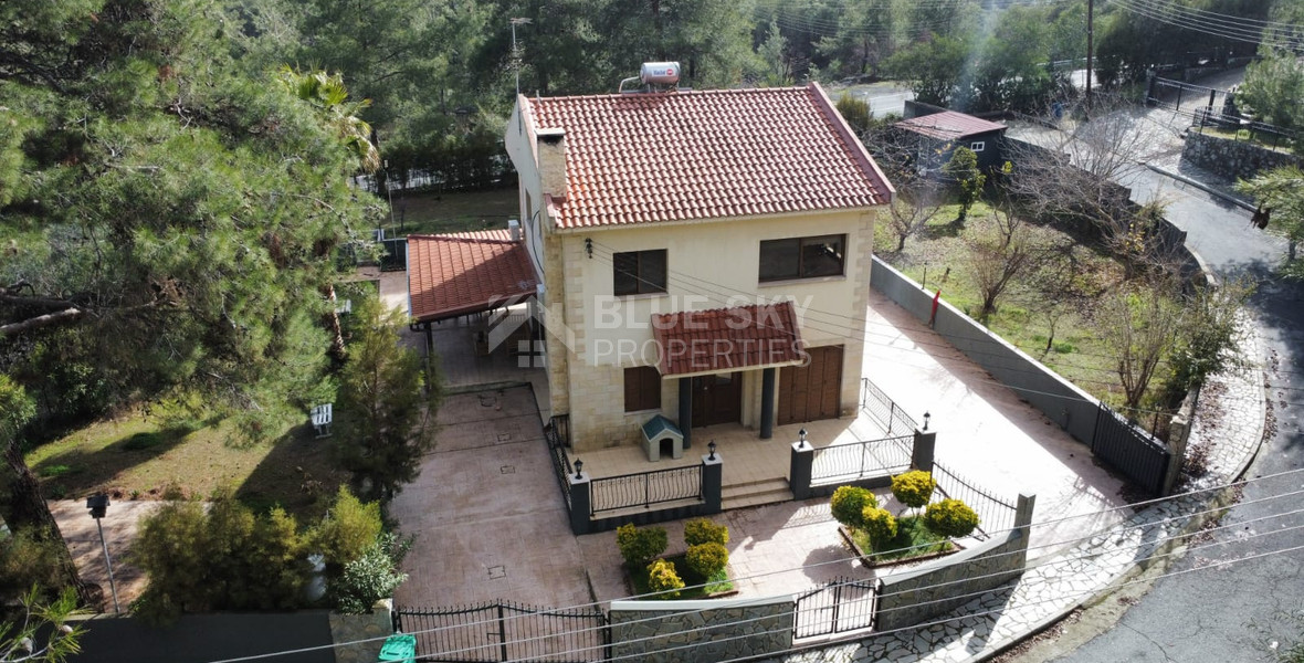Detached 4-Bedroom House on Large Plot in Moniatis: Complete Privacy & Nature