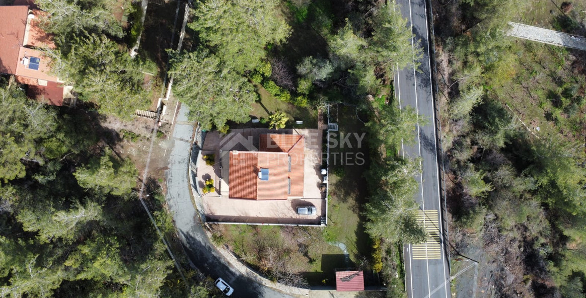 Detached 4-Bedroom House on Large Plot in Moniatis: Complete Privacy & Nature